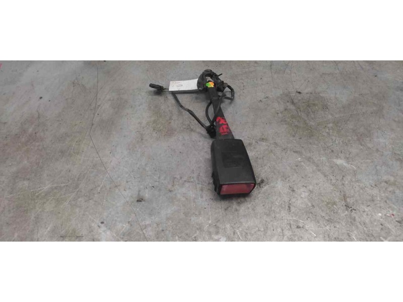 Recambio de pretensor airbag izquierdo para audi a4 ber. (b8) básico referencia OEM IAM   2 CABLES