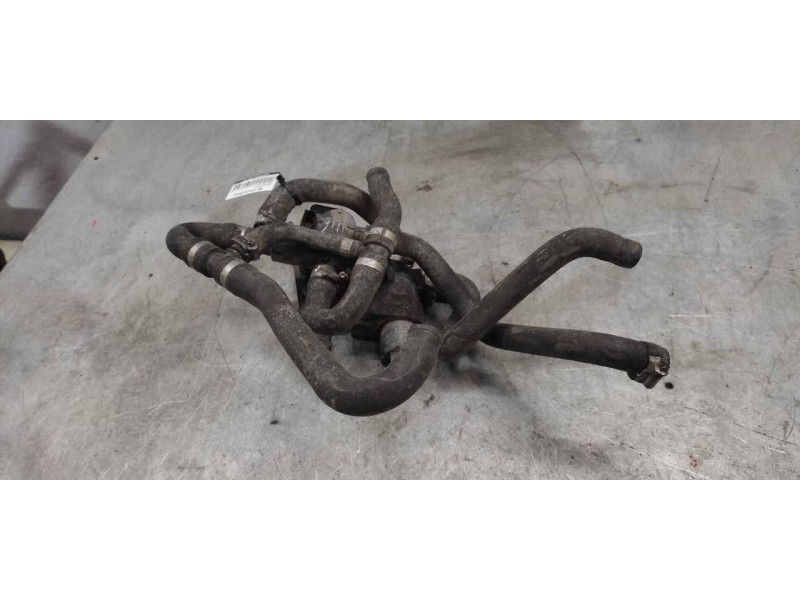 Recambio de bomba agua para mercedes vito kasten (639) 2.1 cdi referencia OEM IAM 0392020014  