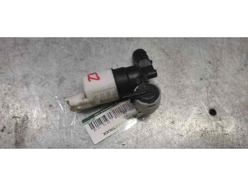 Recambio de bomba limpia para peugeot 308 active referencia OEM IAM 9632984980 2 PINS 