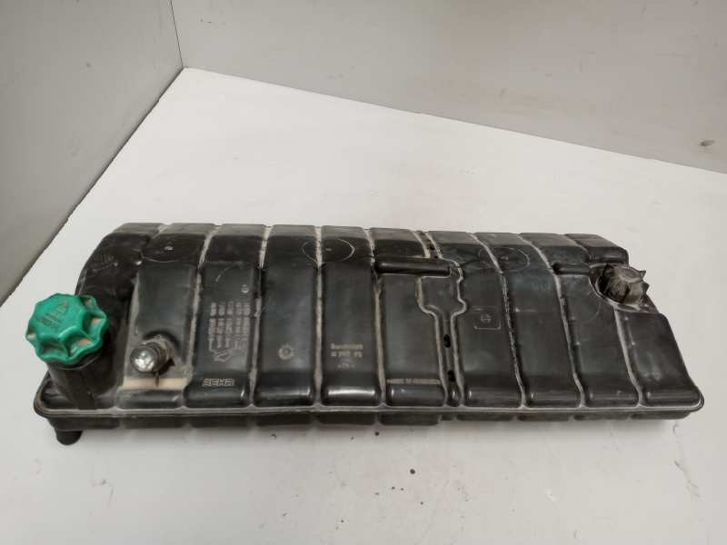 Recambio de deposito expansion para man autobus autobus 18.410 holc referencia OEM IAM 81061026218  