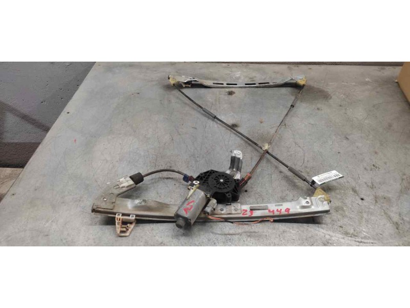 Recambio de elevalunas delantero izquierdo para peugeot 206 berlina xs referencia OEM IAM   2 PINS