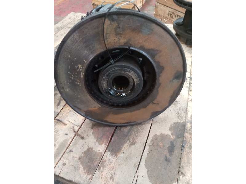 Recambio de buje delantero para nissan cabstar e referencia OEM IAM 40204F3900  