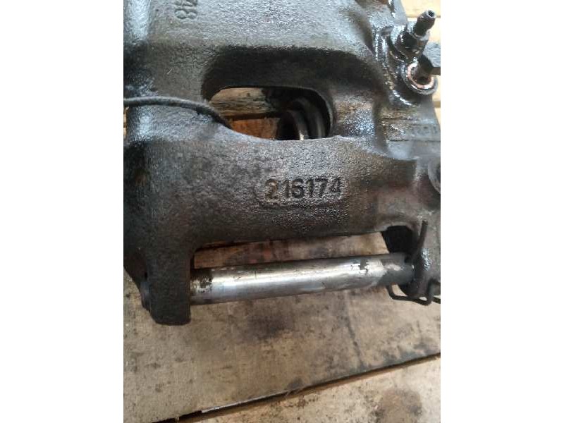 Recambio de pinza freno delantera derecha para nissan cabstar e referencia OEM IAM 216174  