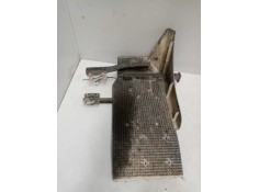 Recambio de guardabarros delantero izquierdo para nissan cabstar e referencia OEM IAM    2