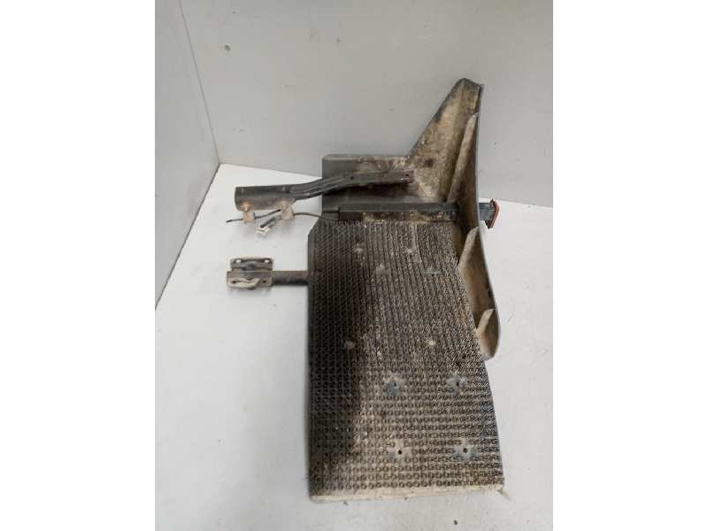 Recambio de guardabarros delantero izquierdo para nissan cabstar e referencia OEM IAM   