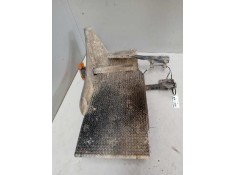 Recambio de guardabarros delantero derecho para nissan cabstar e referencia OEM IAM    2