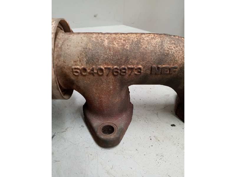 Recambio de colector escape para iveco eurocargo 05.03  5.9 diesel referencia OEM IAM 504076876 504076873 
