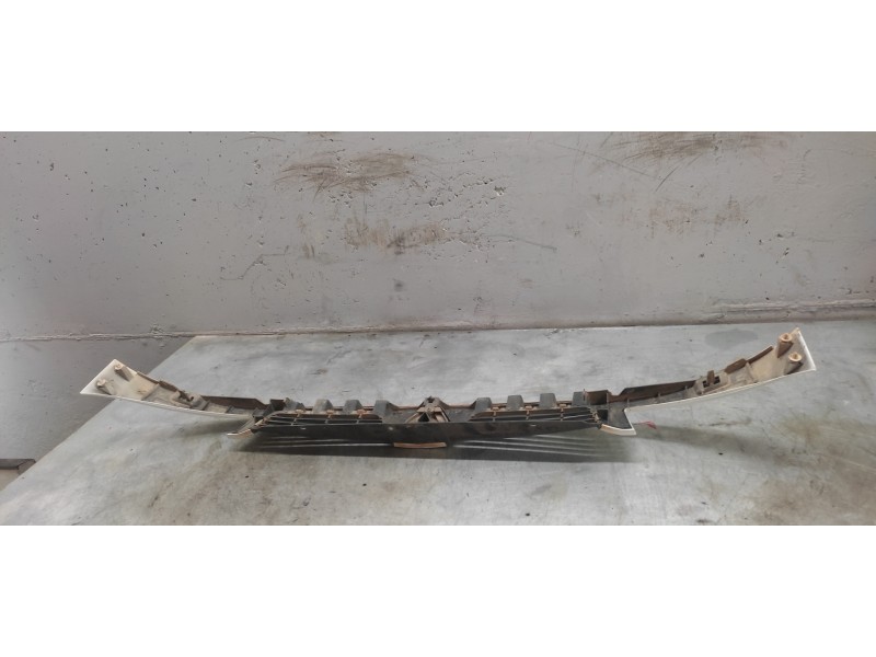 Recambio de rejilla delantera central para renault kangoo (f/kc0) authentique referencia OEM IAM   