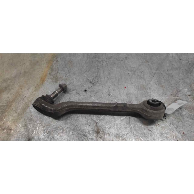 Recambio de brazo suspension inferior delantero izquierdo para bmw serie 1 lim. (f20) 118d referencia OEM IAM 685299101  