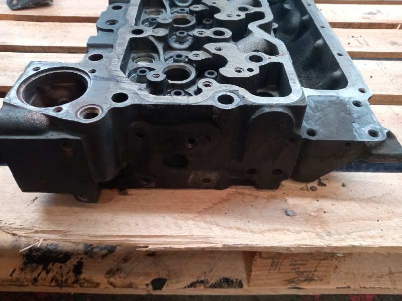 Recambio de culata para iveco eurocargo 05.03  5.9 diesel referencia OEM IAM 4893051  