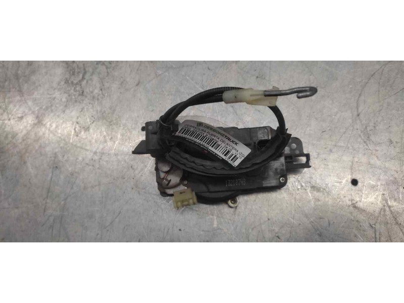 Recambio de cerradura puerta delantera izquierda para opel zafira b cosmo referencia OEM IAM 13210748 5 PINS 