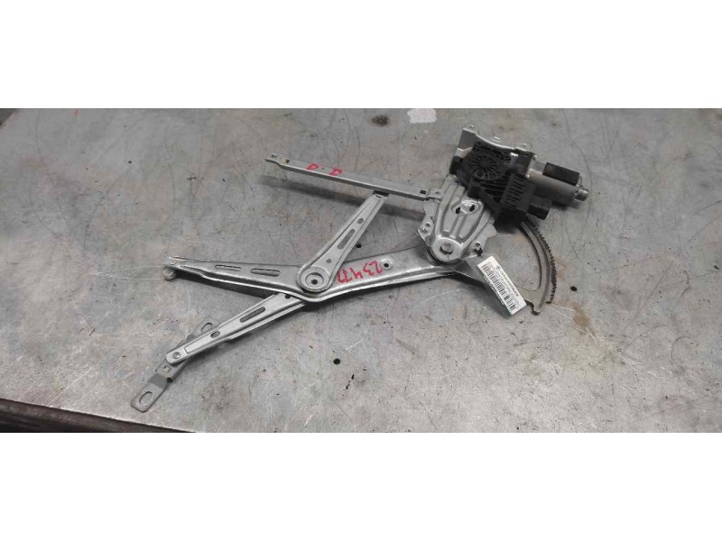 Recambio de elevalunas delantero izquierdo para opel zafira b cosmo referencia OEM IAM 13132434LH 6 PINS 