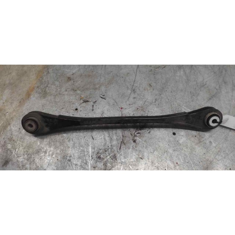 Recambio de brazo suspension superior trasero izquierdo para bmw serie 1 lim. (f20) 118d referencia OEM IAM 6792535014510  