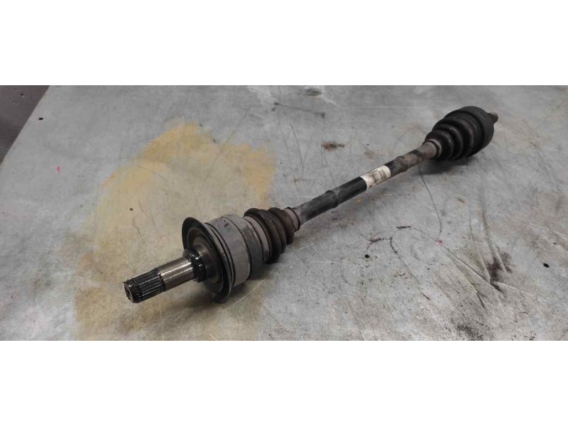 Recambio de transmision trasera izquierda para bmw serie 1 lim. (f20) 118d referencia OEM IAM 7597681AI04  