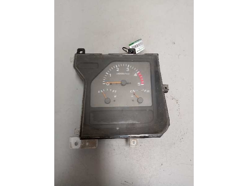 Recambio de cuadro instrumentos para nissan cabstar e referencia OEM IAM 32D00  