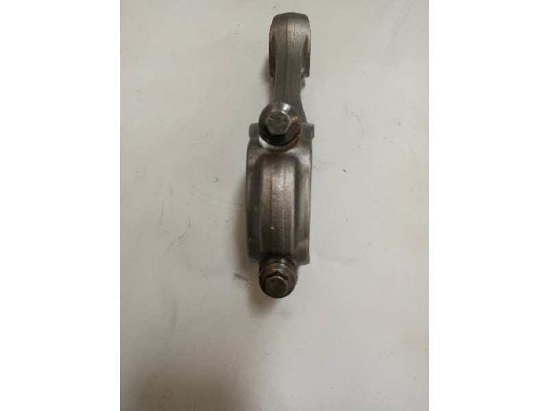 Recambio de biela para iveco eurocargo 05.03  5.9 diesel referencia OEM IAM 4898808  