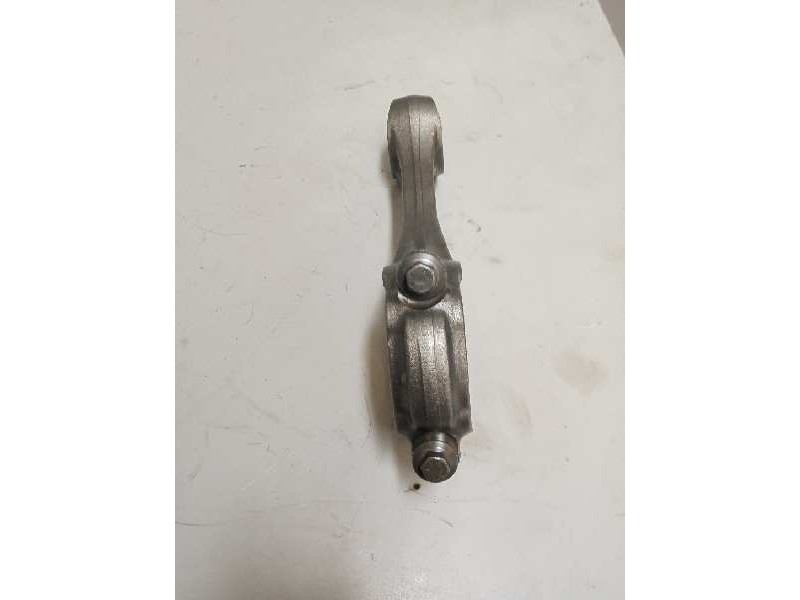 Recambio de biela para iveco eurocargo 05.03  5.9 diesel referencia OEM IAM 4898808  