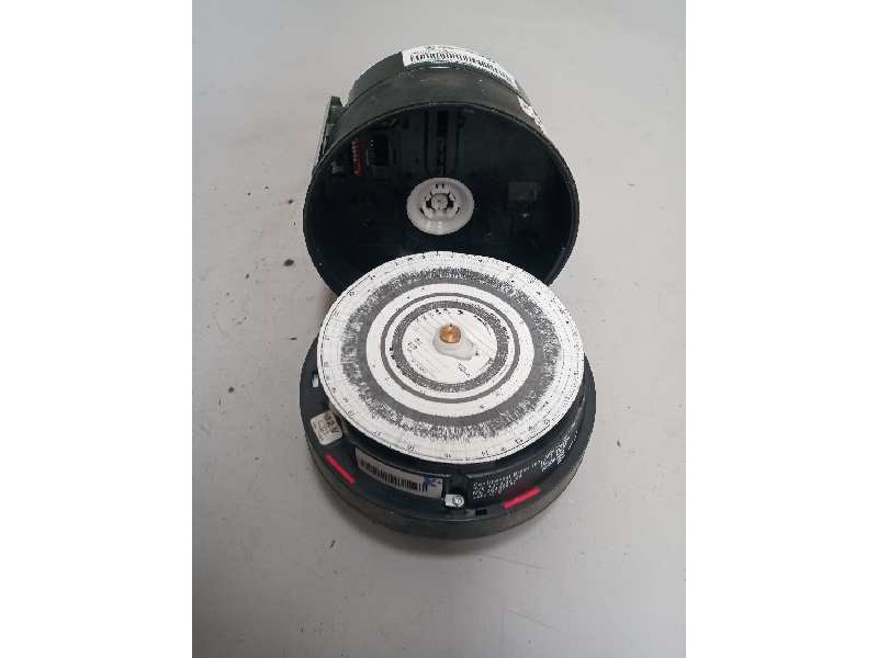 Recambio de tacografo para nissan cabstar e referencia OEM IAM 13182409 20466807 12V