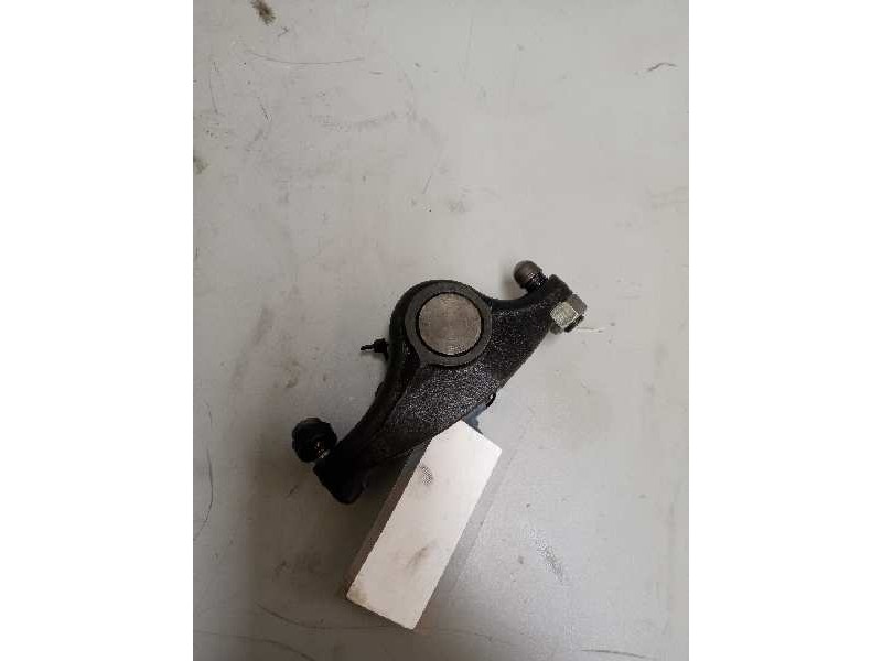 Recambio de balancin para iveco eurocargo 05.03  5.9 diesel referencia OEM IAM 4895068 489506800 