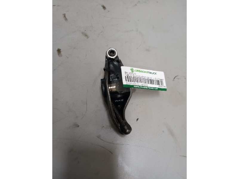 Recambio de balancin para iveco eurocargo 05.03  5.9 diesel referencia OEM IAM 4895068 489506800 