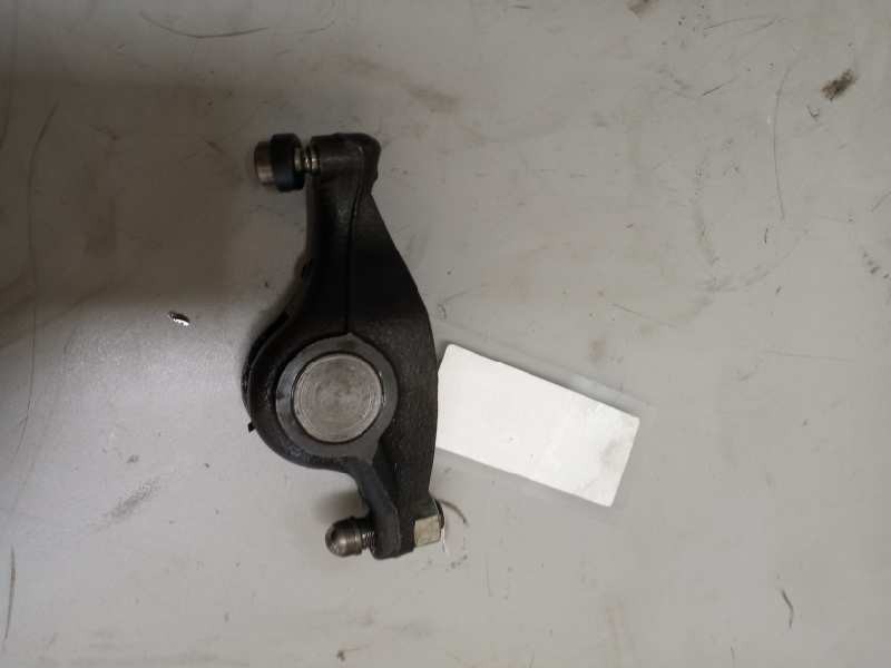 Recambio de balancin para iveco eurocargo 05.03  5.9 diesel referencia OEM IAM 4895068 489506800 