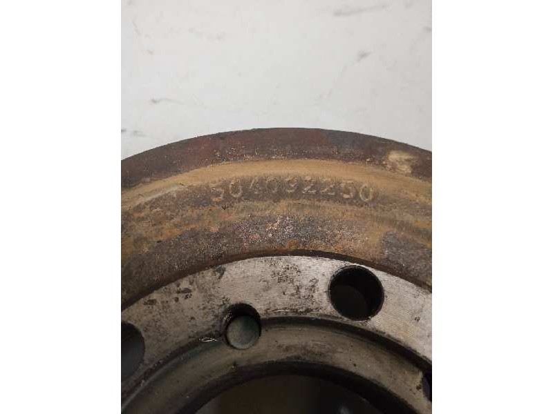 Recambio de polea cigueñal para iveco eurocargo 05.03  5.9 diesel referencia OEM IAM 504092250  