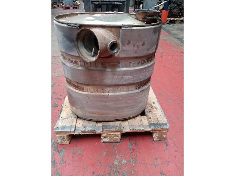 Recambio de catalizador para renault magnum ab 2005 12.8 diesel referencia OEM IAM 7420920706  