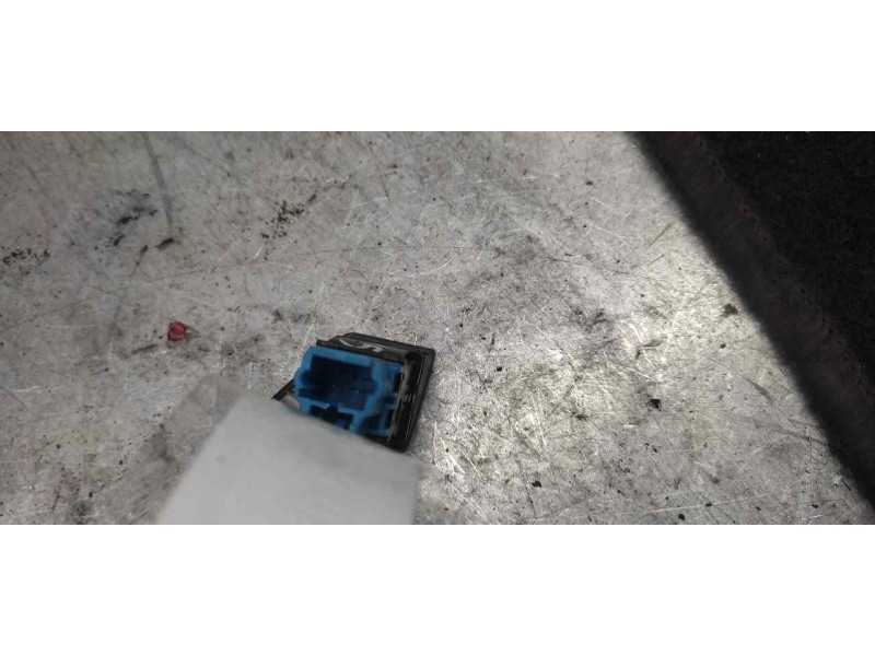 Recambio de boton esp para peugeot 307 cc (s1) 2.0 referencia OEM IAM 9636669577 4 PINS 