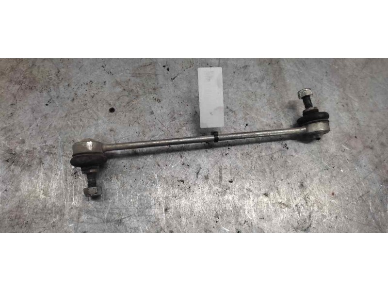 Recambio de bieleta barra estabilizadora delantera para renault laguna ii grandtour (kg0) initiale referencia OEM IAM   