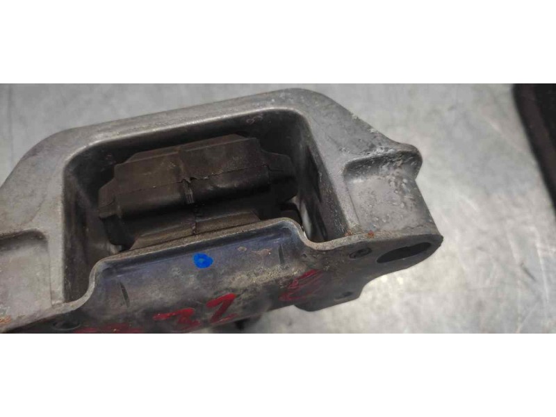 Recambio de soporte motor izquierdo para ford tourneo courier (c4a) ambiente referencia OEM IAM ET767M121AC  