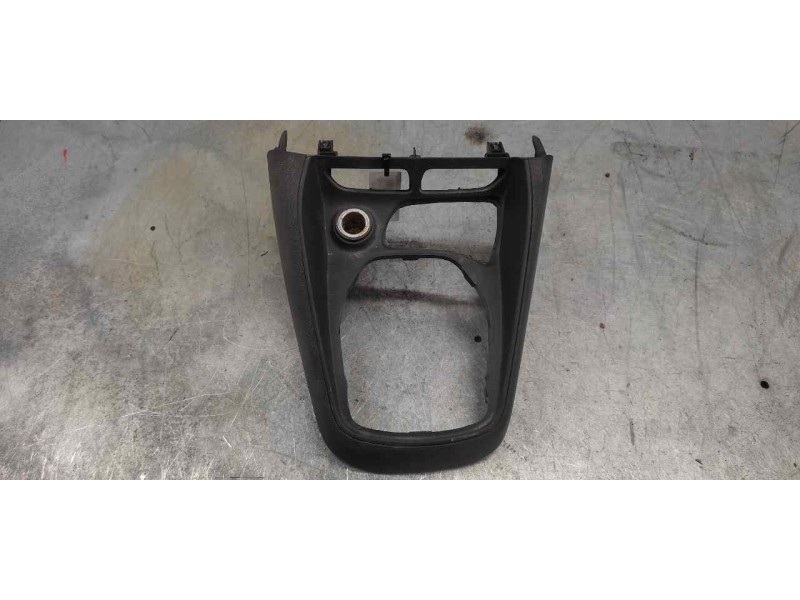 Recambio de guarnecidos palanca cambio para ford tourneo courier (c4a) ambiente referencia OEM IAM ET76R045H20  