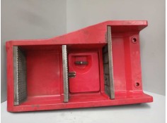 Recambio de peldaño izquierdo para renault magnum ab 2005 12.8 diesel referencia OEM IAM 5010574327  