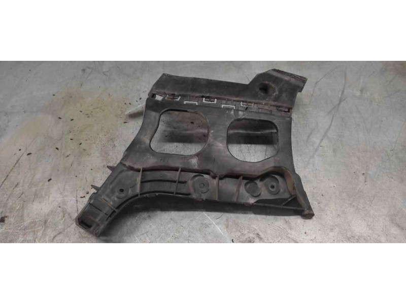 Recambio de soportes paragolpes para ford tourneo courier (c4a) ambiente referencia OEM IAM ET7617A882A TRASERO IZQUIERDO 