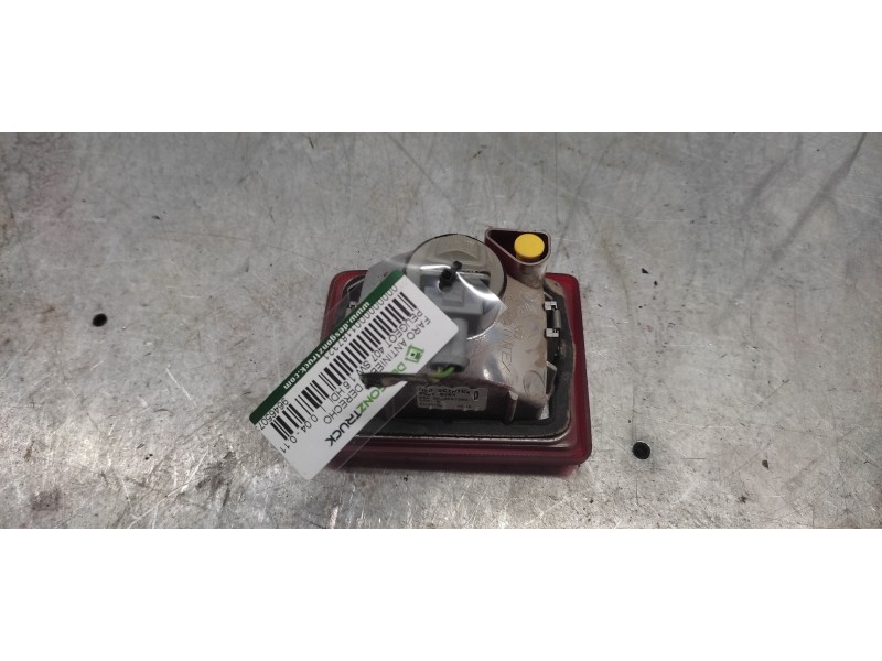 Recambio de faro antiniebla derecho para peugeot 407 sw 1.6 hdi referencia OEM IAM 9646507380  