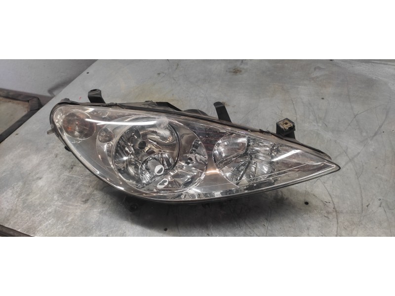 Recambio de faro derecho para peugeot 307 cc (s1) 2.0 referencia OEM IAM   9 PINS