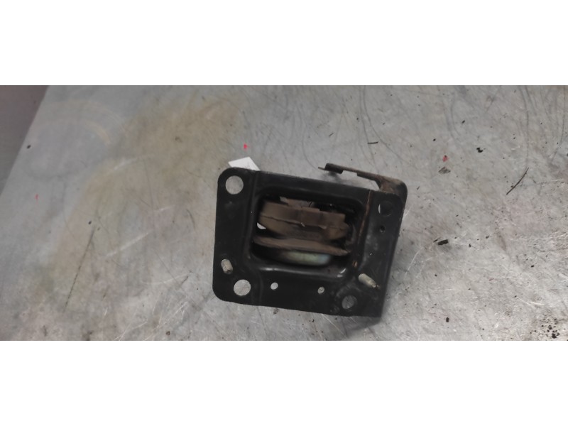 Recambio de soporte motor izquierdo para citroen c3 hdi 70 furio referencia OEM IAM   