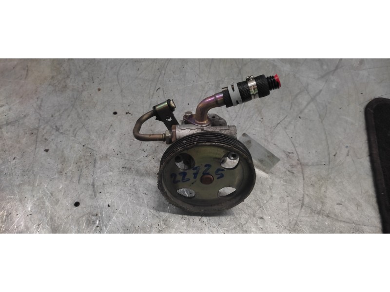 Recambio de bomba servodireccion para ford fiesta (cbk) ambiente referencia OEM IAM 2S6CA696DC  