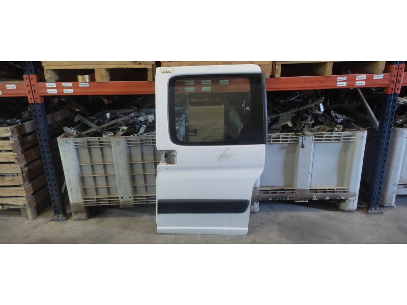 Recambio de puerta lateral corredera izquierda para peugeot partner (s2) combi plus referencia OEM IAM   