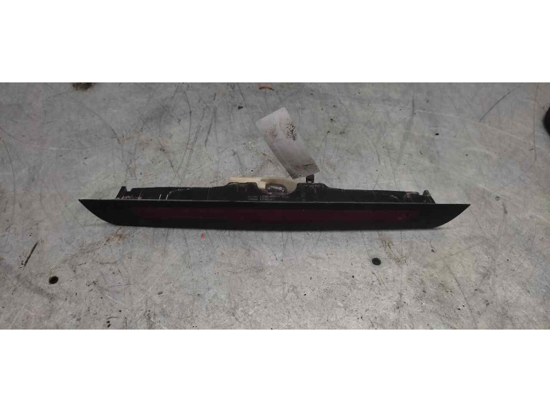 Recambio de luz central de freno para citroen c3 hdi 70 furio referencia OEM IAM 9638523480  