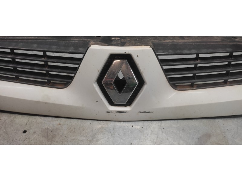 Recambio de rejilla delantera central para renault kangoo (f/kc0) alize referencia OEM IAM   