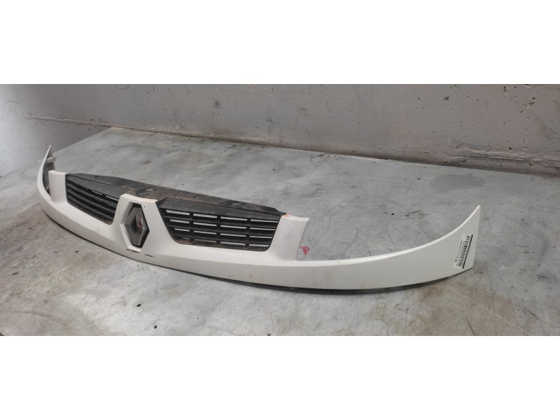 Recambio de rejilla delantera central para renault kangoo (f/kc0) alize referencia OEM IAM   