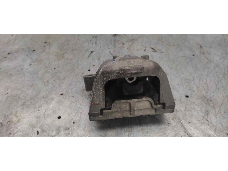 Recambio de soporte motor derecho para seat leon (1m1) 1.9 tdi referencia OEM IAM 1J0199262BF  