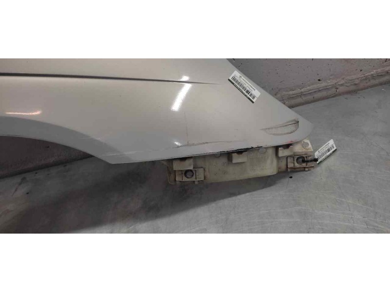 Recambio de aleta delantera derecha para renault scenic (ja..) 1.9 dci authentique referencia OEM IAM   