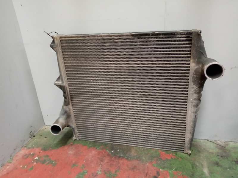 Recambio de intercooler para volvo fh xxx 12.8 diesel referencia OEM IAM 20758814  