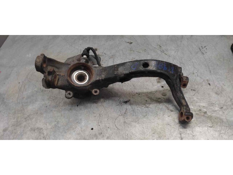 Recambio de mangueta delantera derecha para audi a4 berlina (b5) 1.8 t referencia OEM IAM 8D0407258  