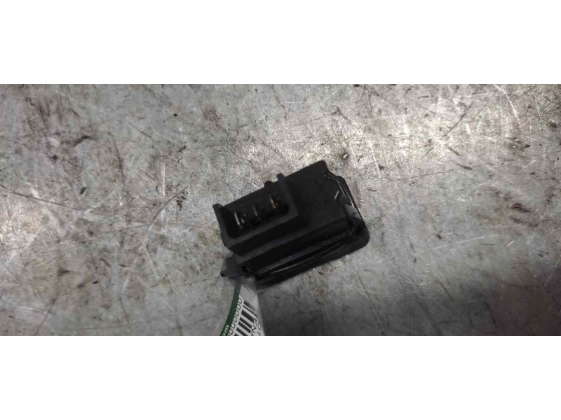 Recambio de boton antivaho para renault 4 berlina/familiar/furgoneta gtl (r 1128) referencia OEM IAM   3 PINS