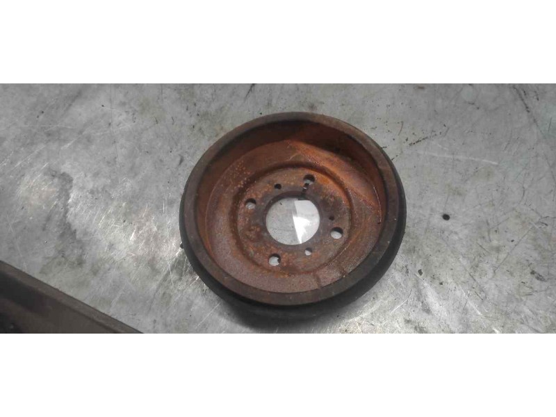 Recambio de tambor freno trasero para ford fiesta (cb1) ambiente referencia OEM IAM 8V511113A  