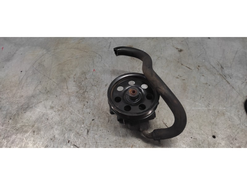 Recambio de bomba servodireccion para ford focus berlina (cak) ghia referencia OEM IAM   