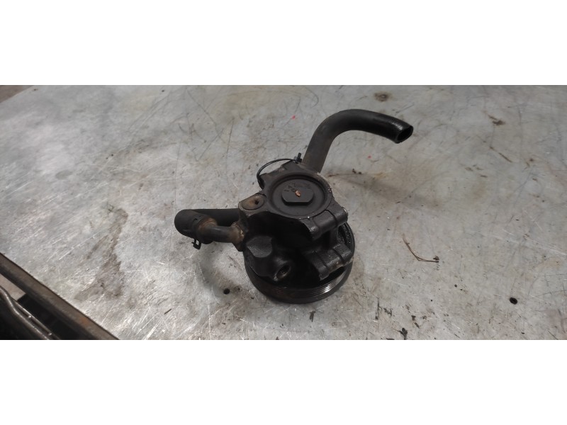 Recambio de bomba servodireccion para ford focus berlina (cak) ghia referencia OEM IAM   