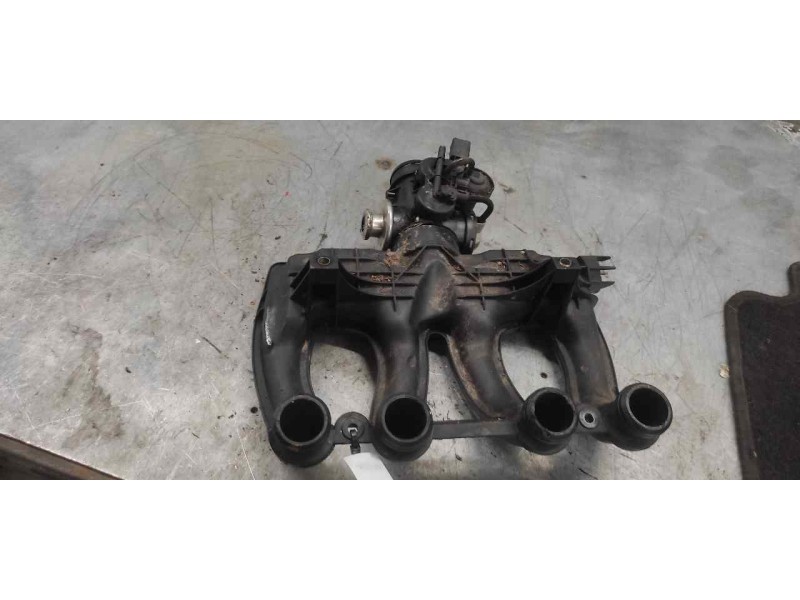 Recambio de colector admision para peugeot 206 berlina xt referencia OEM IAM 9642405280  